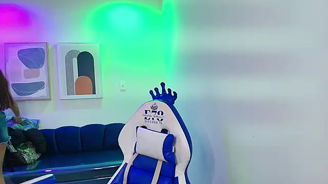 Nicole sounders online show from February 2026 11:48:01 AM