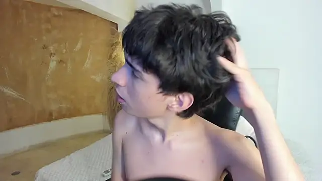 CONNOR STONNE  online show from April 2026 10:54:01 AM