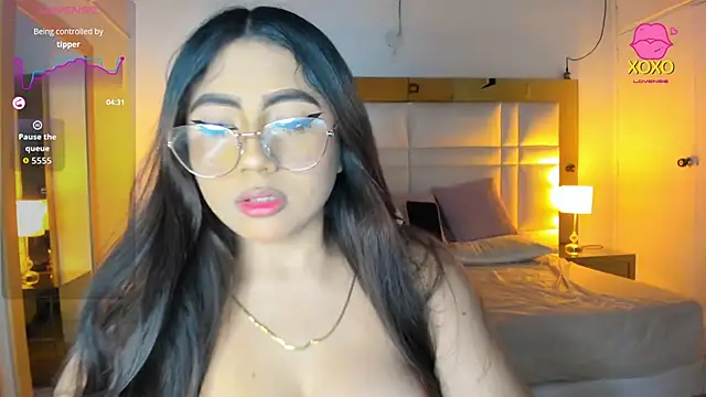 Zoei Moon online show from March 2026 07:15:02 PM