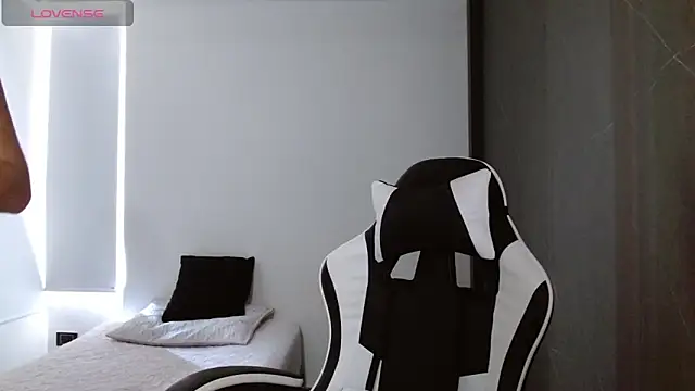 candy rosemaryy online show from March 2026 07:19:01 PM