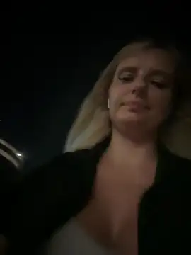 Snapshot of Betsy chatting on January 2025 01:52:01 PM Betsy online show from January 2025 01:52:01 PM