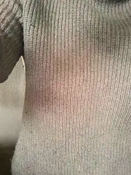 Snapshot of maian_love chatting on December 2025 08:34:01 AM maian love online show from December 2025 08:34:01 AM