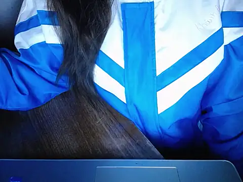 Snapshot of maian_love chatting on December 2025 07:07:01 PM maian love online show from December 2025 07:07:01 PM