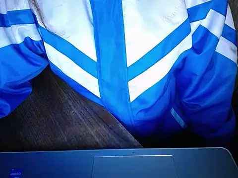 Snapshot of maian_love chatting on January 2026 07:08:02 PM maian love online show from January 2026 07:08:02 PM