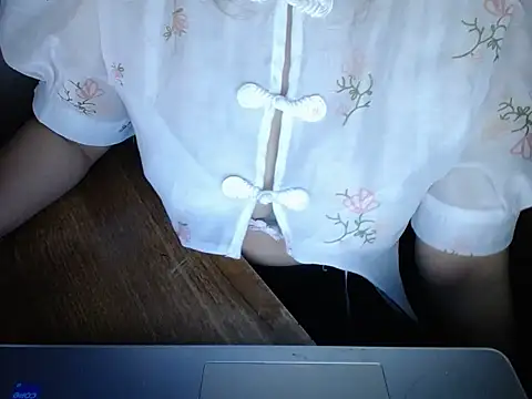 Snapshot of maian_love chatting on January 2026 07:07:02 PM maian love online show from January 2026 07:07:02 PM