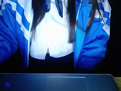 Snapshot of maian_love chatting on February 2026 06:25:02 PM maian love online show from February 2026 06:25:02 PM