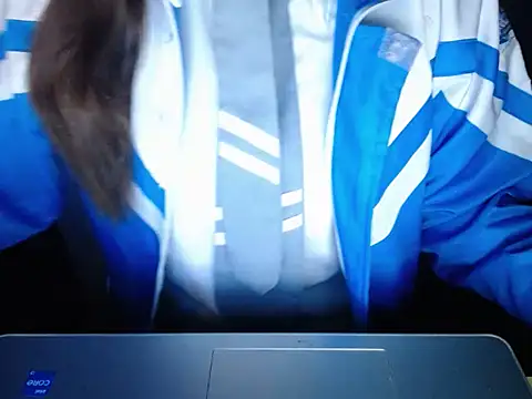 Snapshot of maian_love chatting on March 2026 07:42:01 PM maian love online show from March 2026 07:42:01 PM