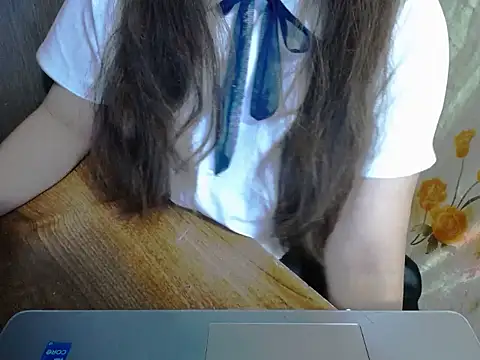 Snapshot of maian_love chatting on May 2026 07:33:01 PM maian love online show from May 2026 07:33:01 PM