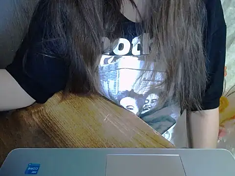 Snapshot of maian_love chatting on May 2026 07:09:02 PM maian love online show from May 2026 07:09:02 PM