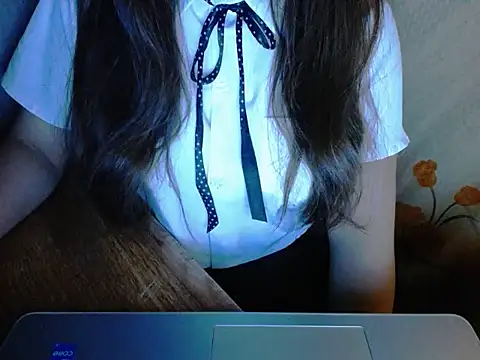 Snapshot of maian_love chatting on June 2026 07:13:02 PM maian love online show from June 2026 07:13:02 PM
