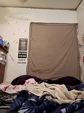 snowbird1117 online show from February 2026 08:41:01 AM