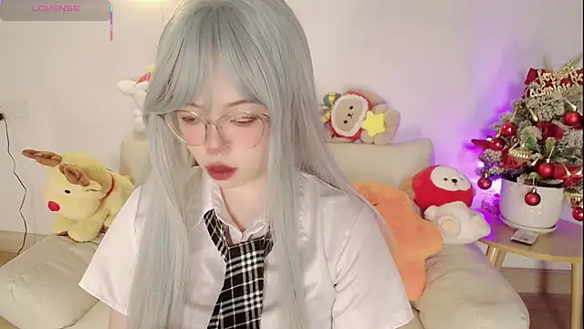 Miyeoonn online show from December 2025 01:05:01 PM