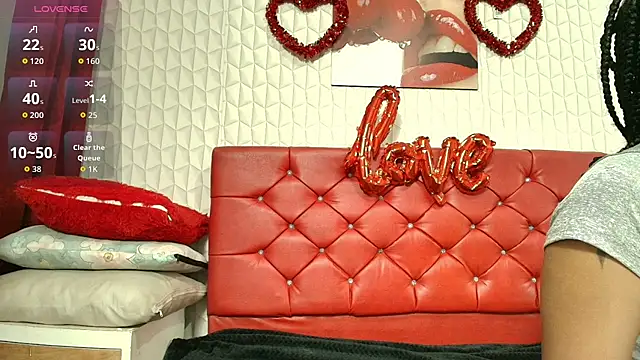 Elizabetth Roman online show from March 2026 08:37:02 PM