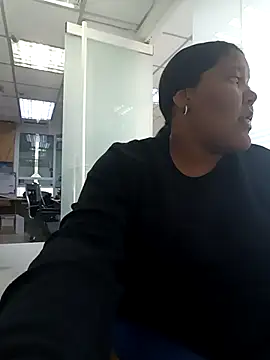 VaneandRossy online show from April 2026 08:50:01 PM