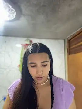 Alix Rousses21 online show from April 2026 06:10:02 PM