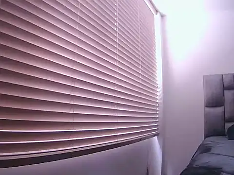 Fernanda andrew online show from April 2026 03:28:01 PM