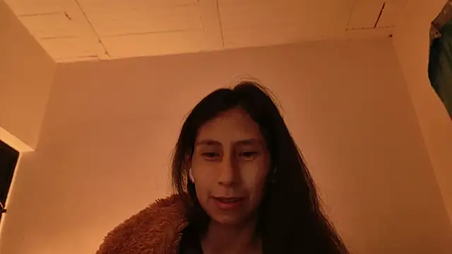 Snapshot of MoonLipsON- chatting on June 2026 04:16:02 AM MoonLipsON- online show from June 2026 04:16:02 AM