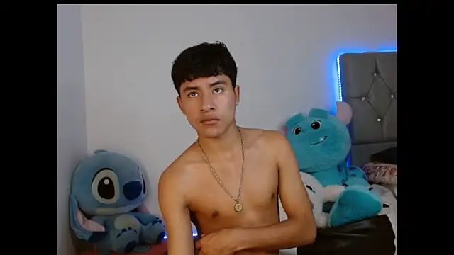 Sebas Ross04 online show from March 2026 09:32:02 PM