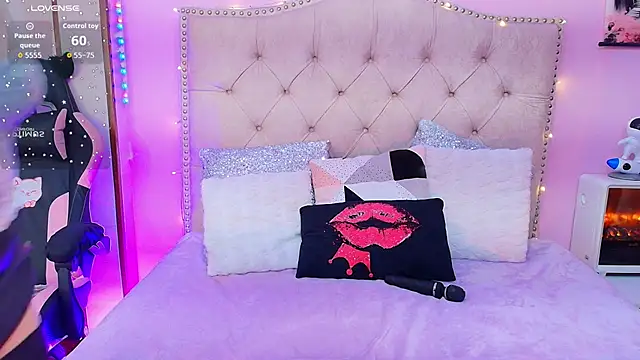 Snapshot of Miss_Liu chatting on December 2025 12:23:02 PM Miss Liu online show from December 2025 12:23:02 PM