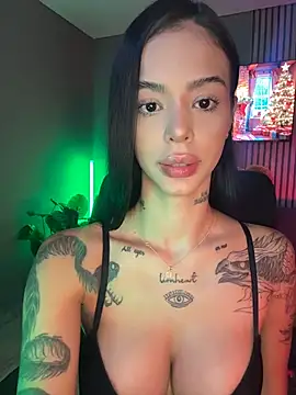 VegaLuxe online show from December 2025 02:45:02 PM