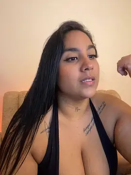 Snapshot of YenthCorona chatting on June 2026 03:24:02 AM YenthCorona online show from June 2026 03:24:02 AM