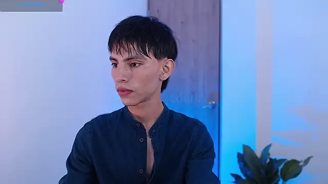 andrew courtzz online show from May 2026 05:43:01 PM
