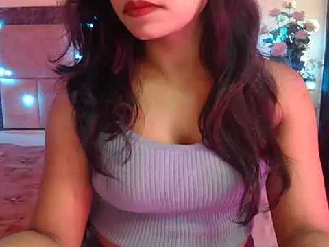 Lola Bebe online show from April 2026 04:45:01 AM