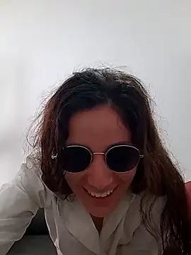 Snapshot of Marestrella-25 chatting on December 2025 12:33:02 PM Marestrella-25 online show from December 2025 12:33:02 PM