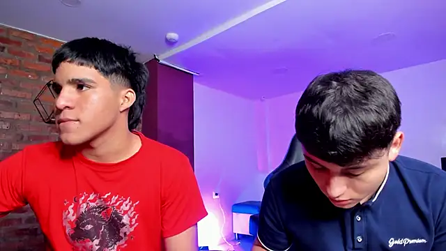 HotThreesoome online show from March 2026 12:33:02 PM