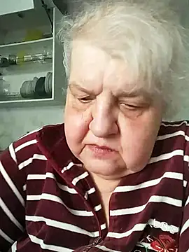 HapinessLovee online show from April 2026 06:10:02 AM