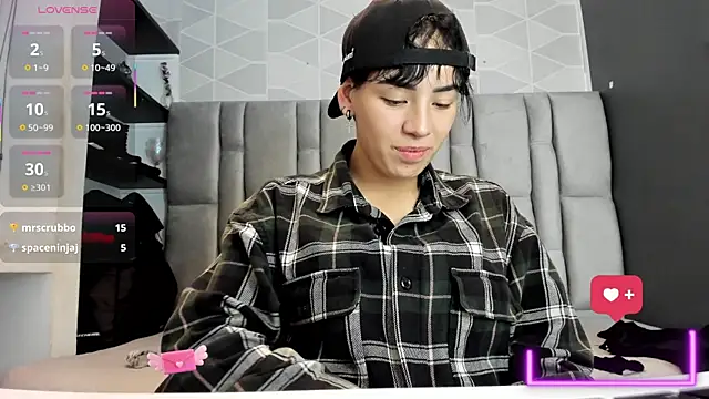 Kiara Fox   online show from January 2026 07:46:01 AM