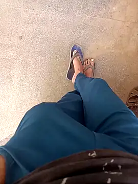 xhanm online show from December 2025 06:53:02 AM