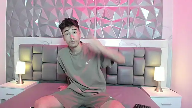 KathyAiden online show from February 2026 07:39:01 PM