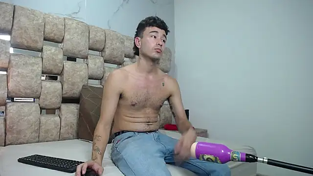 KathyAiden online show from February 2026 07:54:01 PM