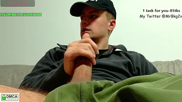 Snapshot of Brellisimo chatting on December 2025 07:05:01 AM Brellisimo online show from December 2025 07:05:01 AM