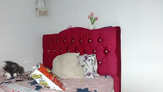 Snapshot of Alisson_Very_Dirty chatting on January 2026 01:36:01 PM Alisson Very Dirty online show from January 2026 01:36:01 PM