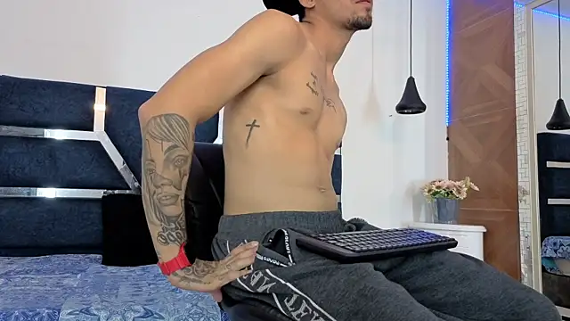Dax Stark online show from July 2026 07:18:02 PM