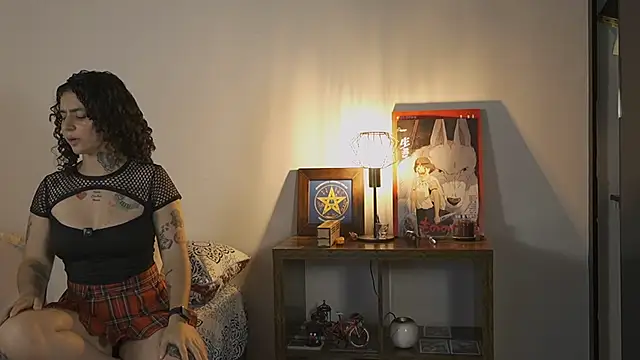 Estefania Velez online show from April 2026 04:46:01 AM