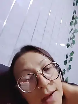 Snapshot of Susana_Rojas chatting on February 2026 04:02:02 AM Susana Rojas online show from February 2026 04:02:02 AM