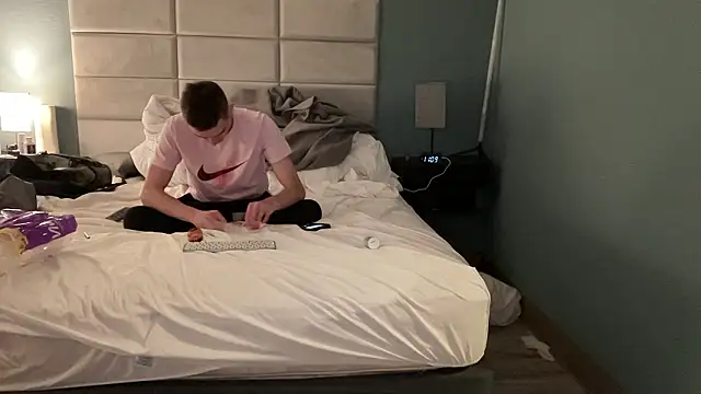 cosmiccloudpig online show from February 2026 07:57:01 AM