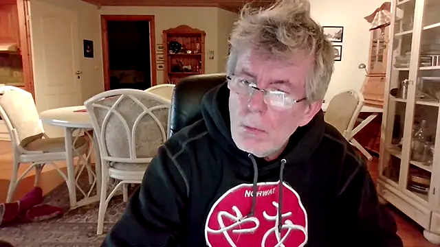 Snapshot of Mortimer_Orawan chatting on March 2026 10:04:01 PM Mortimer Orawan online show from March 2026 10:04:01 PM