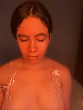 ValentinaEliot online show from April 2026 01:04:01 AM