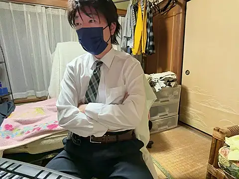 Snapshot of Hirokazu_12 chatting on February 2026 12:23:02 PM Hirokazu 12 online show from February 2026 12:23:02 PM