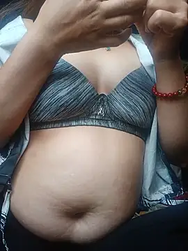 mayni012314 online show from May 2026 11:18:01 AM