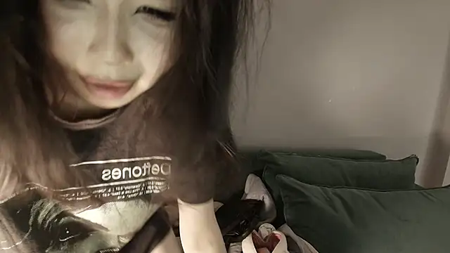 Snapshot of kimyjina chatting on June 2026 06:25:01 AM kimyjina online show from June 2026 06:25:01 AM