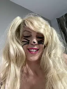 Snapshot of CelestialRuby chatting on February 2025 01:14:02 AM CelestialRuby online show from February 2025 01:14:02 AM