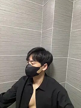 kimze7 online show from February 2026 04:08:01 PM