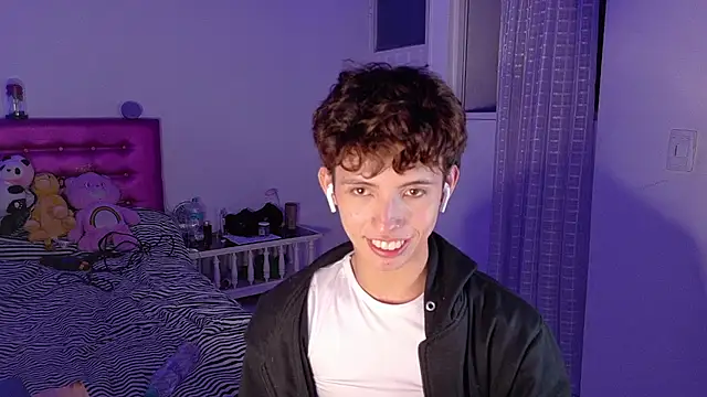 Snapshot of Dani_Dancer chatting on February 2026 12:29:01 AM Dani Dancer online show from February 2026 12:29:01 AM