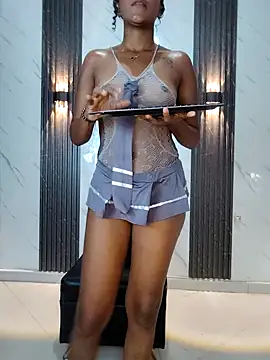 CaramelDesire online show from April 2026 01:33:01 AM