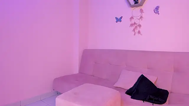 Saraa moon1   online show from March 2026 05:07:01 PM